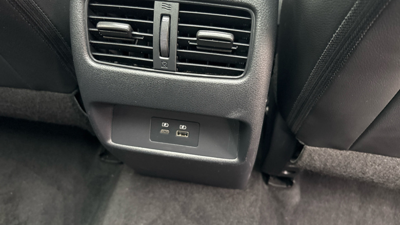 Nissan Qashqai 1.3 DiG-T MH 158 Tekna 5dr Xtronic Petrol Hatchback